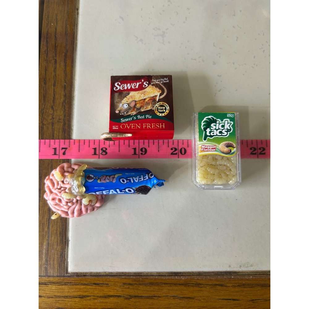 Moose Toys Grossery Gang Series 1 Sewer's Rat Pie Sick Tacs Offal-O Cookies Set